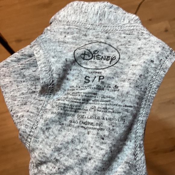 Grey HAKUNA MATATA tank - Picture 3 of 3